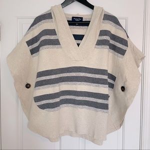 | American Eagle | Poncho. Size XS/S.